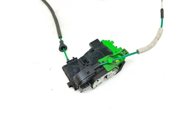 Hyundai i40 Front door lock 813100Z000