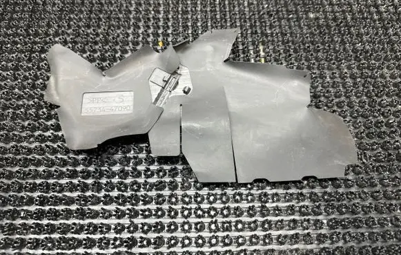 Toyota Prius (XW50) Intercooler air guide/duct channel 5573447090