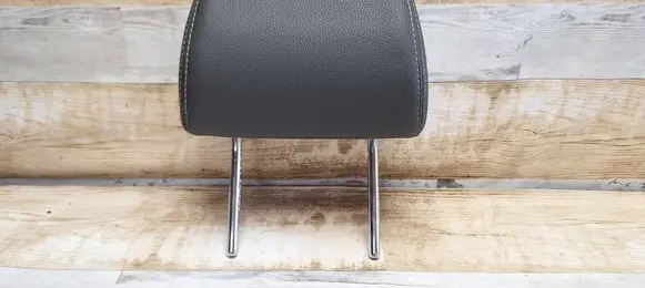 Opel Zafira B Front seat headrest 