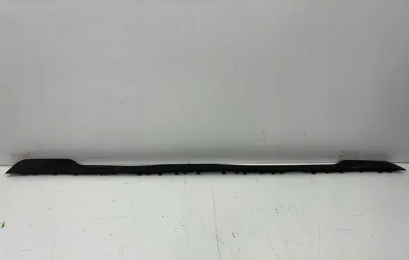 Volkswagen Touareg II Front bumper lip 7P6807110B