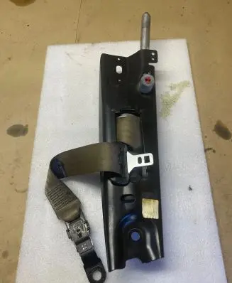 Volvo S80 Front seatbelt 30734848