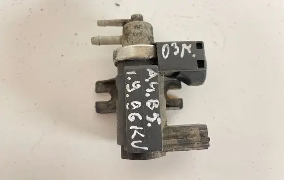 Audi A4 S4 B6 8E 8H Vacuum valve 