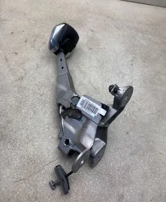Peugeot 2008 I Hand brake release handle 98067000Zq 0162449