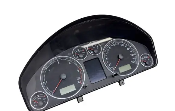 Volkswagen Sharan Speedometer (instrument cluster) 7M3920840N