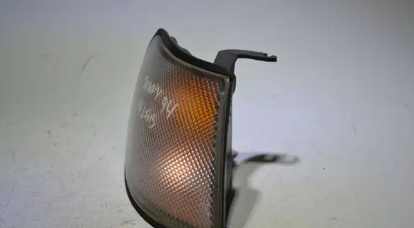 Nissan Sunny Front indicator light 15739