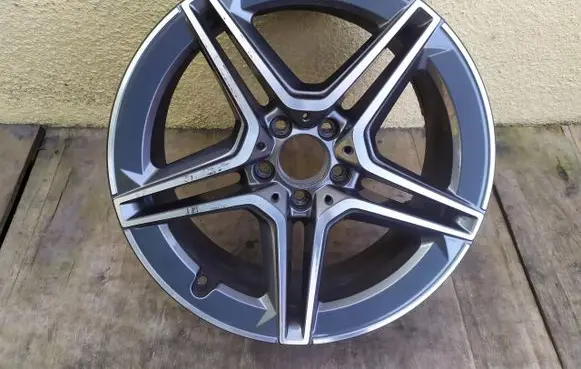 R19 alloy rim