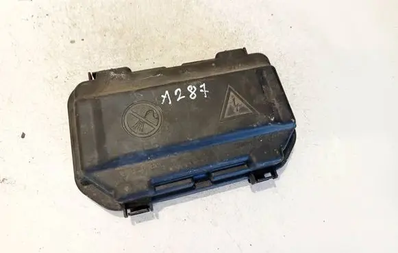 BMW 3 F30 F35 F31 Fuse box cover 61149224872 10688710