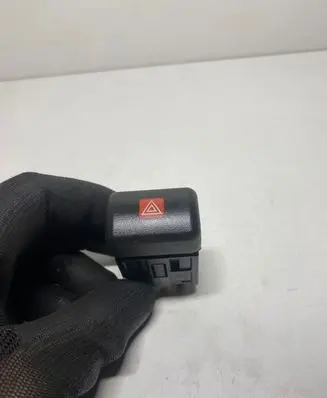Opel Zafira A Hazard light switch 90589897 091044891005