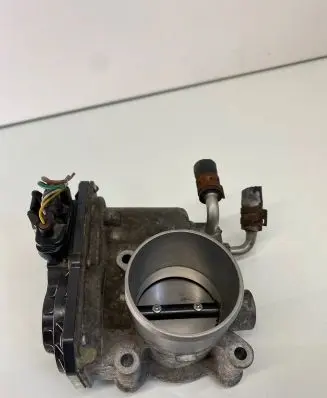 Toyota Verso-S Throttle valve 2203047010 142011N12 11N211191