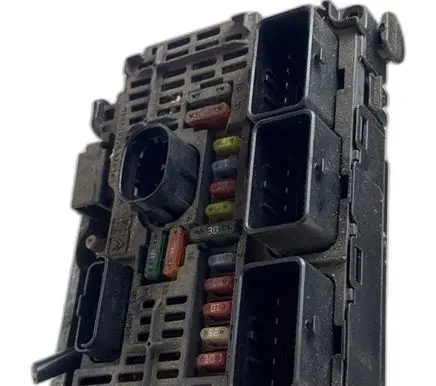 Peugeot Expert Fuse box set 9661682880 S118983005Q L05