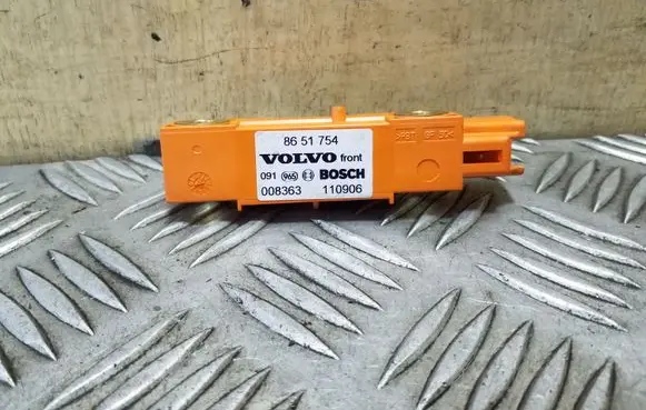 Volvo XC90 Airbag deployment crash/impact sensor 8651754