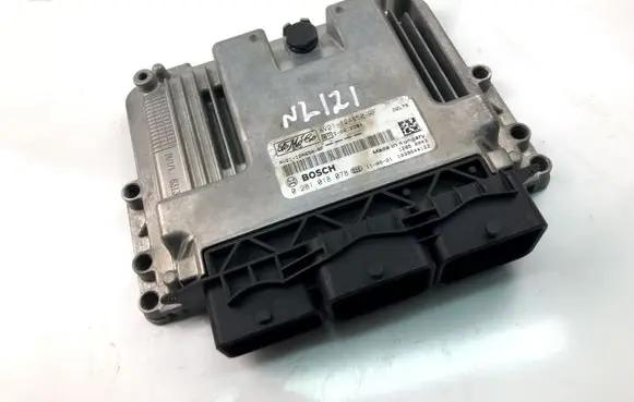 Ford Fiesta Engine control unit/module AV2112A650RF