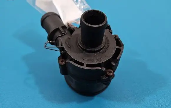 Skoda Octavia Mk3 (5E) Electric auxiliary coolant/water pump 0392023209 IMPRK1524428
