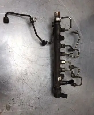 Volkswagen PASSAT B6 Fuel main line pipe 03L089G