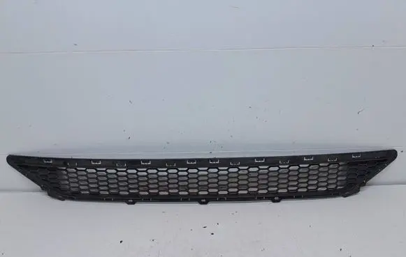 Hyundai Tucson TL Front bumper lower grill 86561D7000