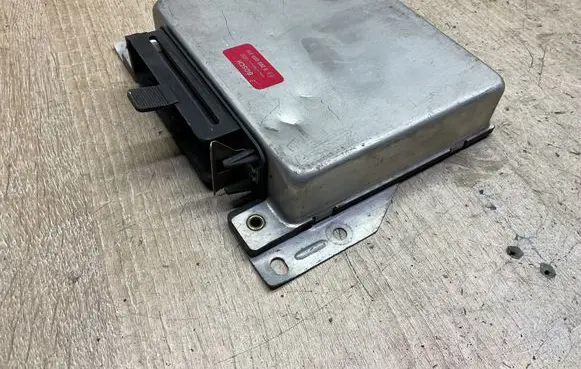 BMW 3 E30 Engine control unit/module 0280000318
