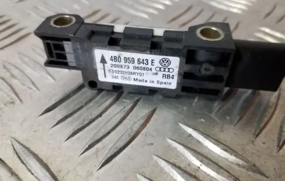 Audi A3 S3 8P Airbag deployment crash/impact sensor 4B0959643E