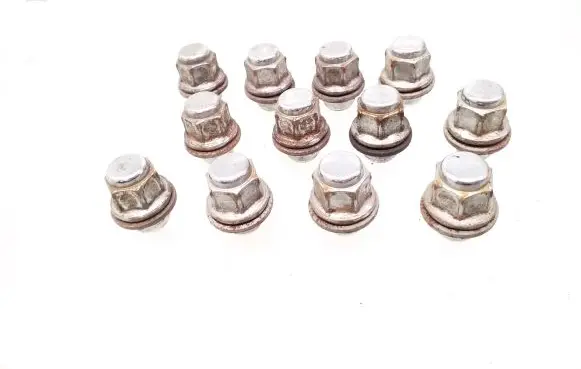 Toyota Corolla E120 E130 Nuts/bolts 