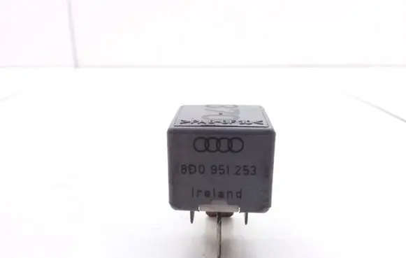 Audi A4 S4 B5 8D Other relay 8D0951253 899312000