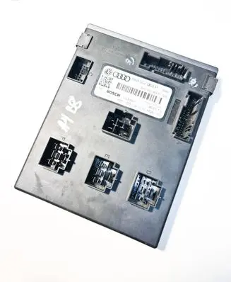Audi A4 S4 B8 8K Comfort/convenience module 8K0907063P