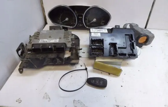 Ford B-MAX Engine ECU kit and lock set 