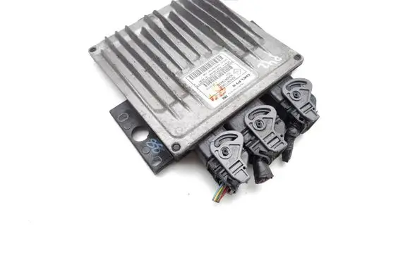 Renault Megane II Engine control unit/module 8200911560 8200619409