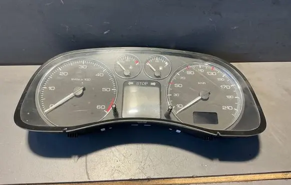 Peugeot 307 Speedometer (instrument cluster) 216785135