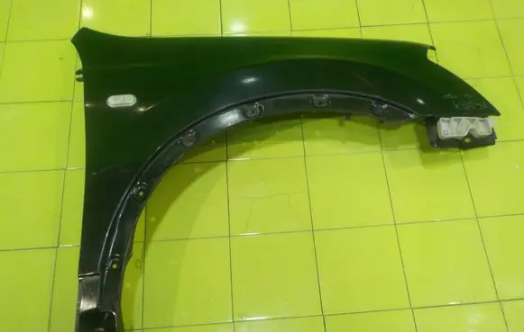 Nissan Qashqai Fender PRZOD PRAWY