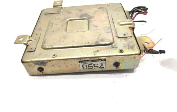 Mitsubishi Pajero Engine control unit/module ECU E2T55071MD107598