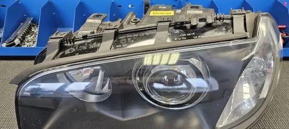BMW X3 E83 Headlight/headlamp 3418414 0301210274