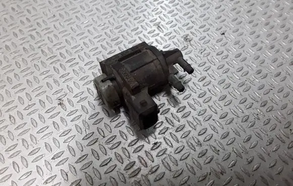 Audi A6 S6 C5 4B Turbo solenoid valve 1J0906283A