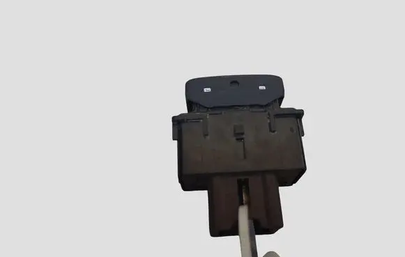 Nissan X-Trail T30 Seat heating switch