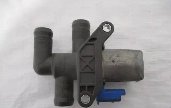 Renault Scenic III - Grand scenic III Coolant heater control valve 212309571R