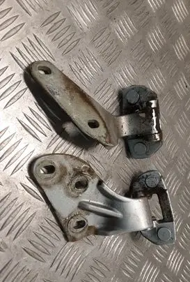 Mercedes-Benz ML W164 Tailgate/trunk/boot hinge A1647400137 A1647401437