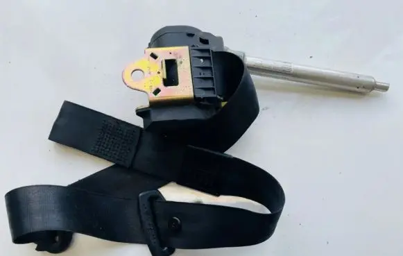 Audi A3 S3 8L Front seatbelt 895857705