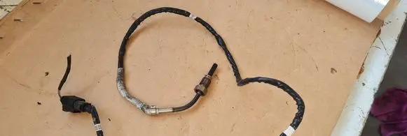 Audi A4 S4 B9 Exhaust gas temperature sensor 04L906088EQ