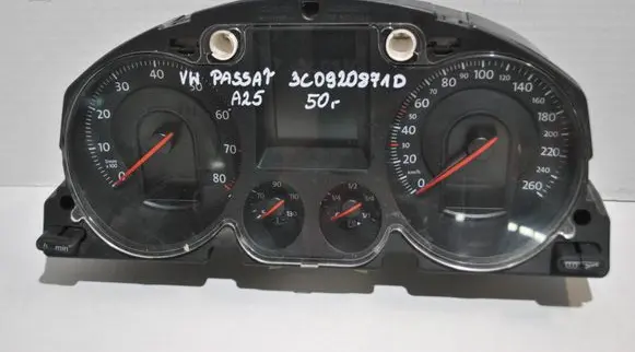 Speedometer (instrument cluster)
