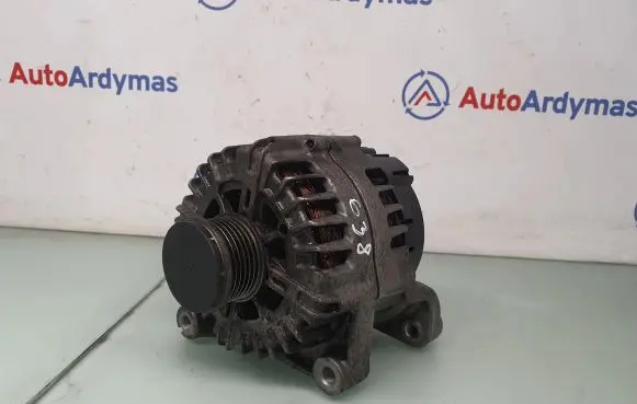 BMW 5 F10 F11 Generator/alternator 8507625 12318507625 12318579420
