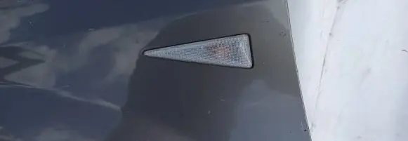 Renault Scenic II - Grand scenic II Front fender indicator light