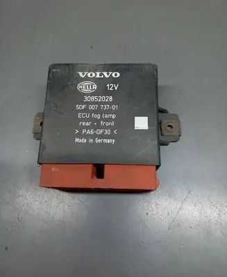 Volvo S40, V40 Other relay 30852028 5DF00773701