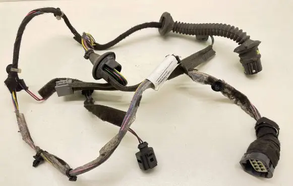 Volvo XC70 Rear door wiring loom 8697917