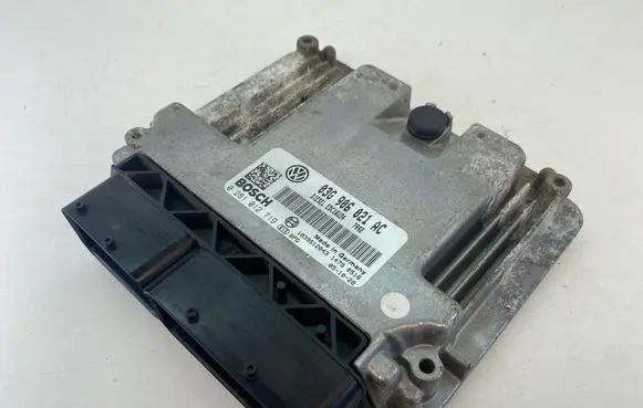 Volkswagen PASSAT B6 Engine control unit/module 03G906021AC 1039S12043