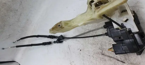 Hyundai Sonata Front door lock NOCODE