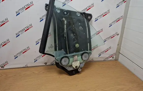 BMW 1 E82 E88 Rear door window regulator with motor 7165593