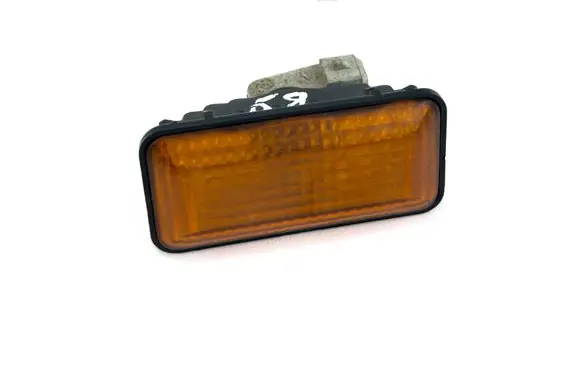 Volkswagen PASSAT B3 Front fender indicator light 1H0949117A