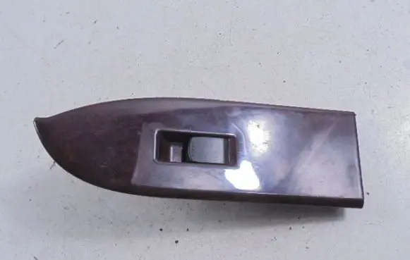 Suzuki Grand Vitara II Electric window control switch 62J001896T