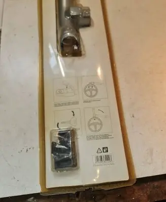 Volkswagen Golf IV Steering wheel lock 82420