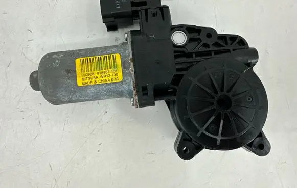 Land Rover Range Rover Evoque L538 Front door window regulator motor WR12730