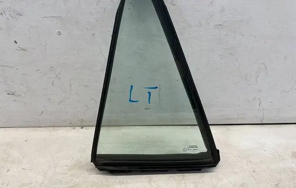 Toyota Corolla E210 E21 Rear door window glass 6818902260 6812402491
