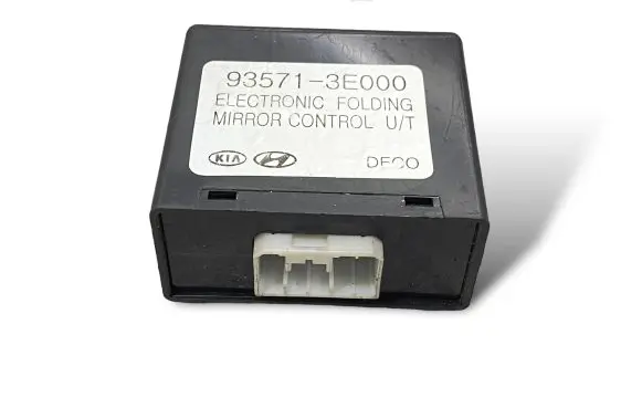 KIA Sorento Wing mirror control module 935713E000